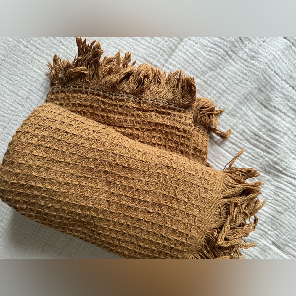West Elm Waffle Weave 100% Cotton Throw Blanket 50"x60" Mustard Brown Fringe